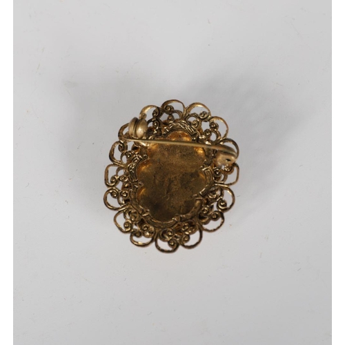 158 - VICTORIAN INTAGLIO BROOCH