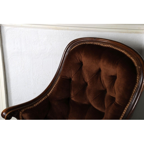 186 - EARLY VICTORIAN WALNUT SPOON BACK CHAIR