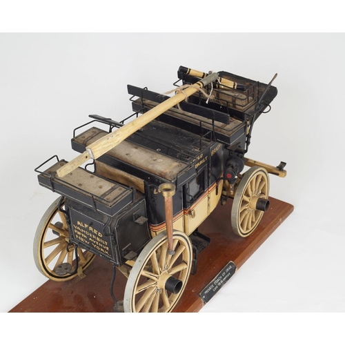 213 - MODEL OF AN ALFRED VANDERBILT CARRIAGE