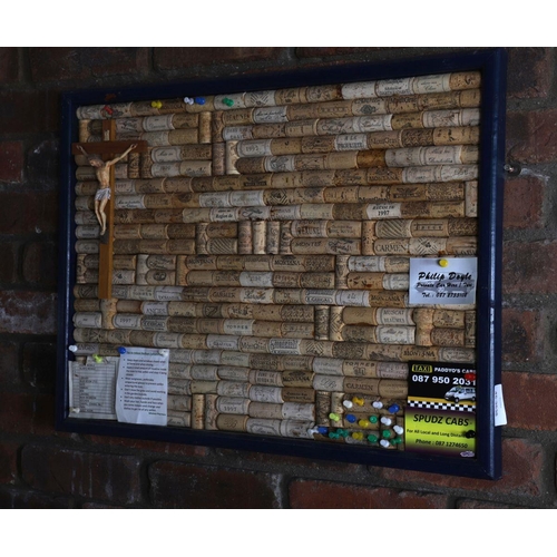 232 - WINE CORK NOTICE BOARD