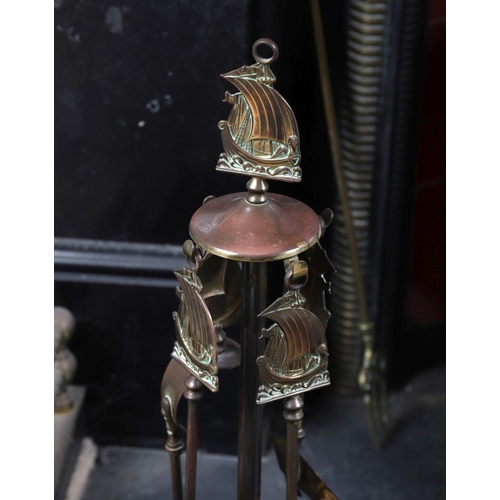 250 - EDWARDIAN COPPER COMPANION SET