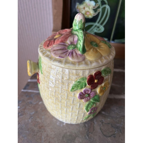 30 - WADE POTTERY BISCUIT BARREL