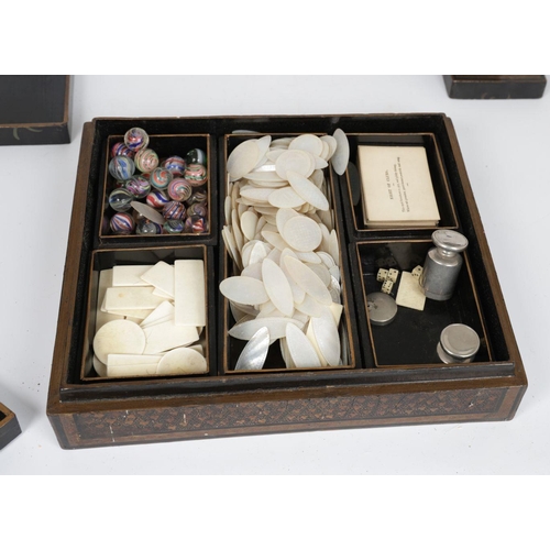 36 - 19TH-CENTURY CHINESE EXPORT GAMES BOX