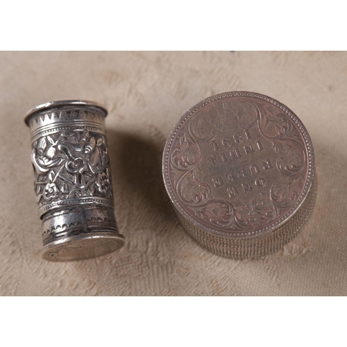 366 - SILVER VICTORIAN COIN-MOUNTED SNUFF BOX