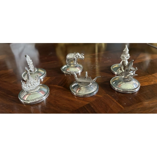 389 - SET OF 6 THAILANESE STERLING SILVER MENU HOLDERS