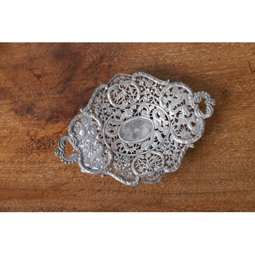 414 - CHINESE SILVER RETICULATED TRAY