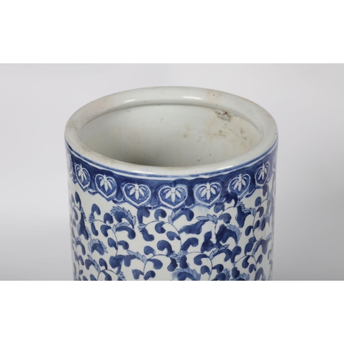 445 - CHINESE BLUE & WHITE STICK STAND