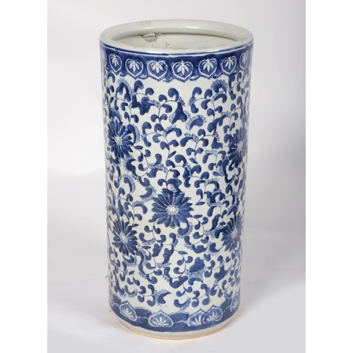 445 - CHINESE BLUE & WHITE STICK STAND