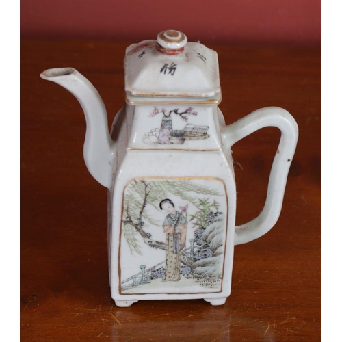 465 - CHINESE FAMILLE ROSE TEAPOT