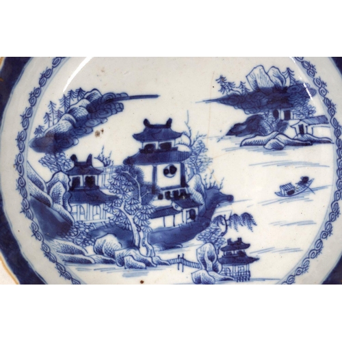 539 - CHINESE QING BLUE & WHITE PLATE