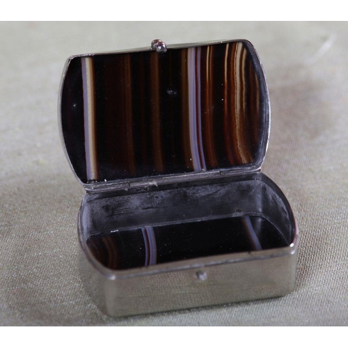 6 - AGATE SNUFF BOX