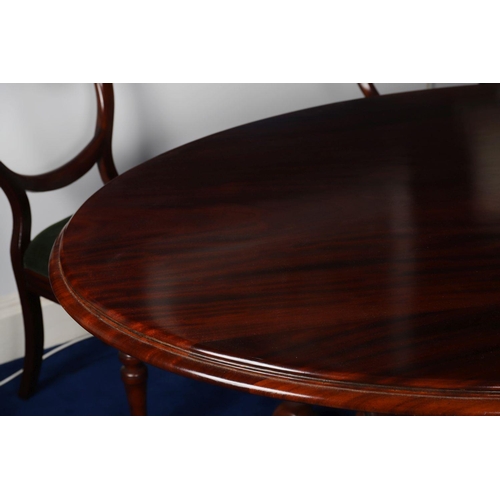 618 - LARGE VICTORIAN MAHOGANY DINING TABLE