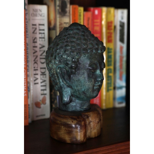 751 - TIBETO-CHINESE QING GREEN PATINATED BRONZE BUDDHA