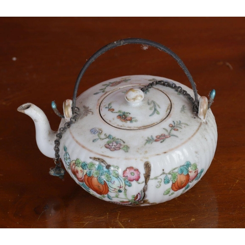 773 - CHINESE QING FAMILLE ROSE TEAPOT