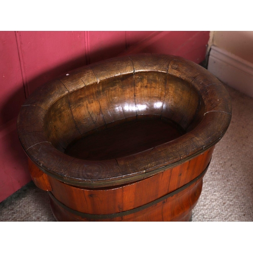 814 - 19TH-CENTURY CHINESE BRASS BOUND BABY BATH