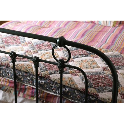 858 - VICTORIAN METAL BED