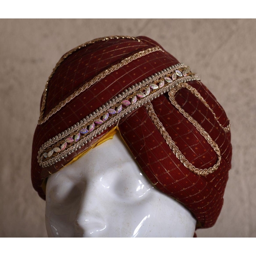 911 - INDIAN SILK TURBAN