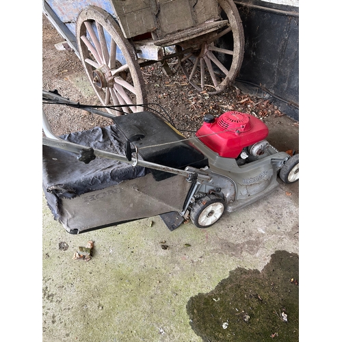 1428 - HONDA LAWNMOWER
Hydrostatic.