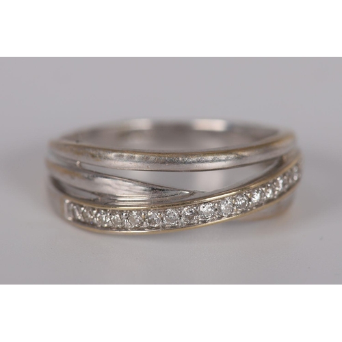 1115 - 18K WHITE GOLD DIAMON CROSS WAVE BAND