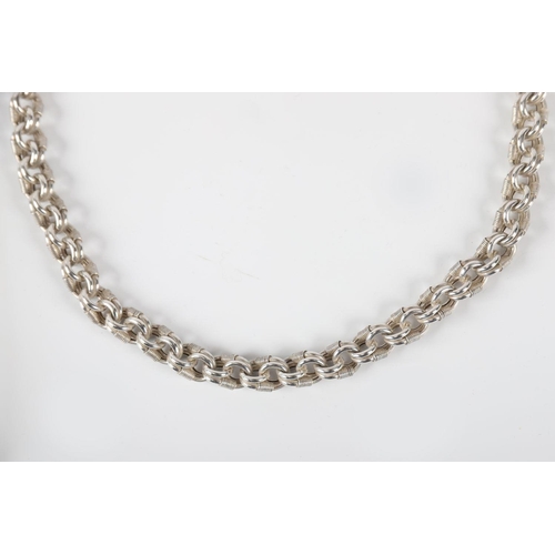 1186 - FRENCH CLASSICAL DESIGN SILVER CHAIN