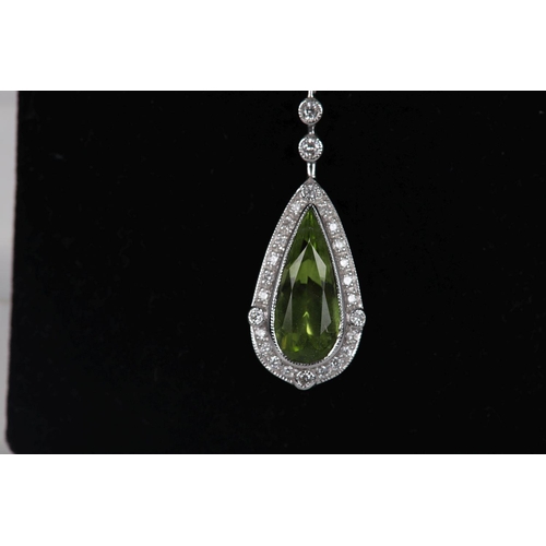 1188 - 18K WHITE GOLD PERIDOT & DIAMOND NECKLACE