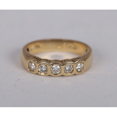 1189 - 14K GOLD 5 STONE DIAMOND RING