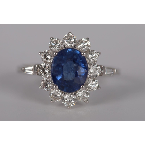 1198 - CEYLON SAPPHIRE & DIAMOND CLUSTER RING