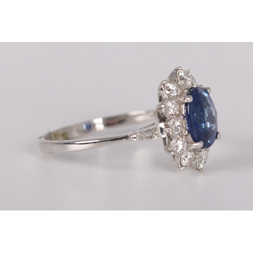 1198 - CEYLON SAPPHIRE & DIAMOND CLUSTER RING