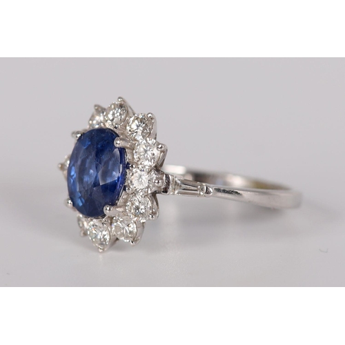 1198 - CEYLON SAPPHIRE & DIAMOND CLUSTER RING