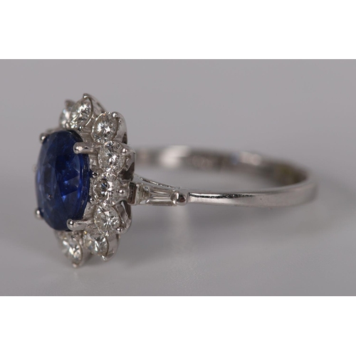 1198 - CEYLON SAPPHIRE & DIAMOND CLUSTER RING