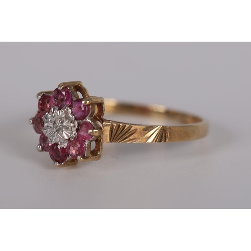 1288 - 9K VINTAGE RUBY & DIAMOND CLUSTER RING