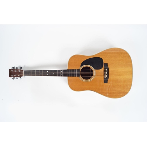 1401 - C. F. MARTIN & CO. GUITAR