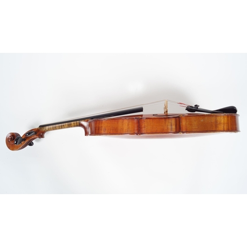 1408 - ITALIAN VIOLIN