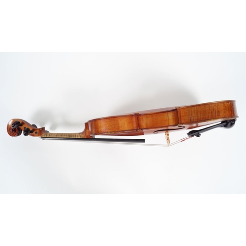 1408 - ITALIAN VIOLIN