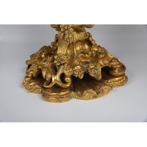 1466 - LATE 18TH-CENTURY GILT BRONZE CENTREPIECE