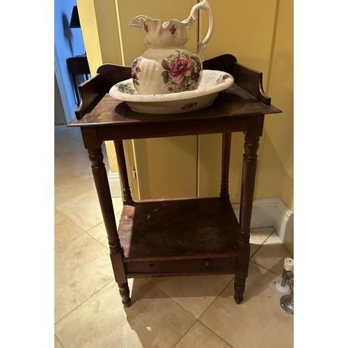 151 - 19TH-CENTURY MAHOGANY WASHSTAND