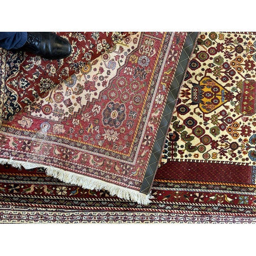 490 - PERSIAN SHIRAZ RUG