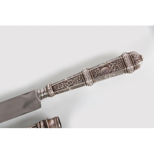 557 - STERLING SILVER ARGENTINE GAUCHO KNIFE & SHEATH