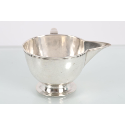 612 - DESIGNER STERLING SILVER SAUCE BOAT