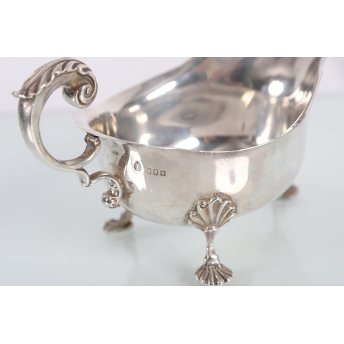 635 - SHARMAN D NEILL IRISH SILVER SAUCE BOAT