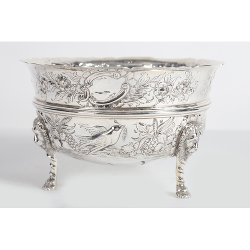 632 - IMPORTANT IRISH SILVER PUNCH BOWL