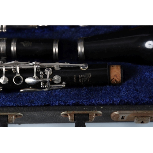 347 - BOOSEY HAWKES CLARINET