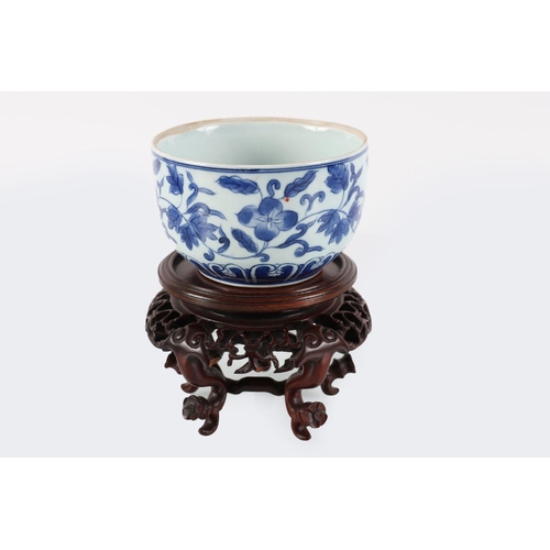 442 - CHINESE BLUE AND WHITE BOWL