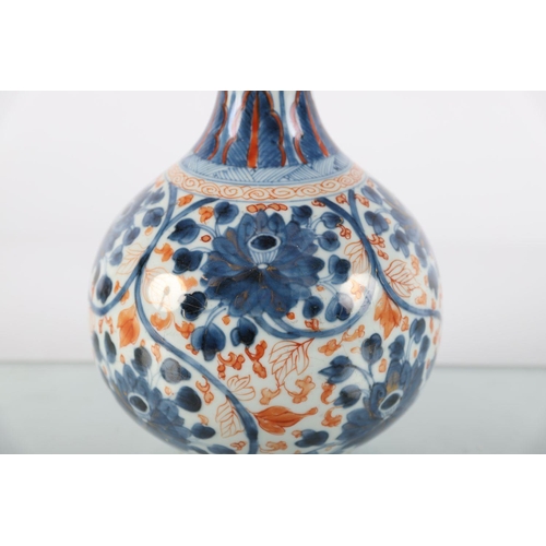 597 - CHINESE QING PERIOD IMARI BOTTLE VASE