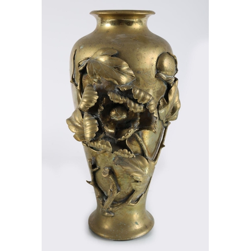 600 - 19TH-CENTURY JAPANESE MEIJI BRONZE VASE