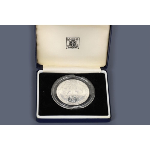 1302 - CASED COMMEMORATIVE MEDAL