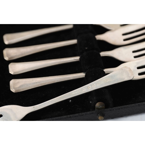 1306 - SET OF 6 SILVER DESSERT FORKS