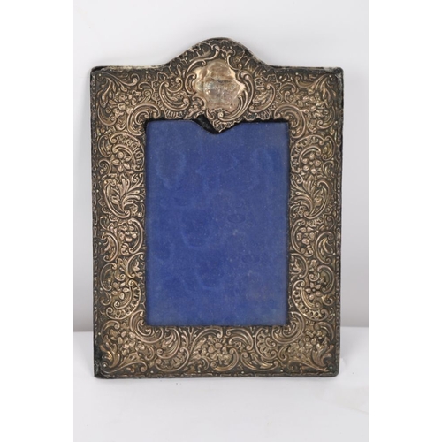 1421 - SILVER PHOTO FRAME