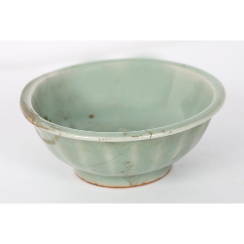 309 - CHINESE SONG CELADON BOWL