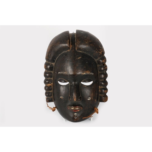 316 - EARLY 20TH-CENTURY AFRICAN IVORY COAST RITUAL MASK